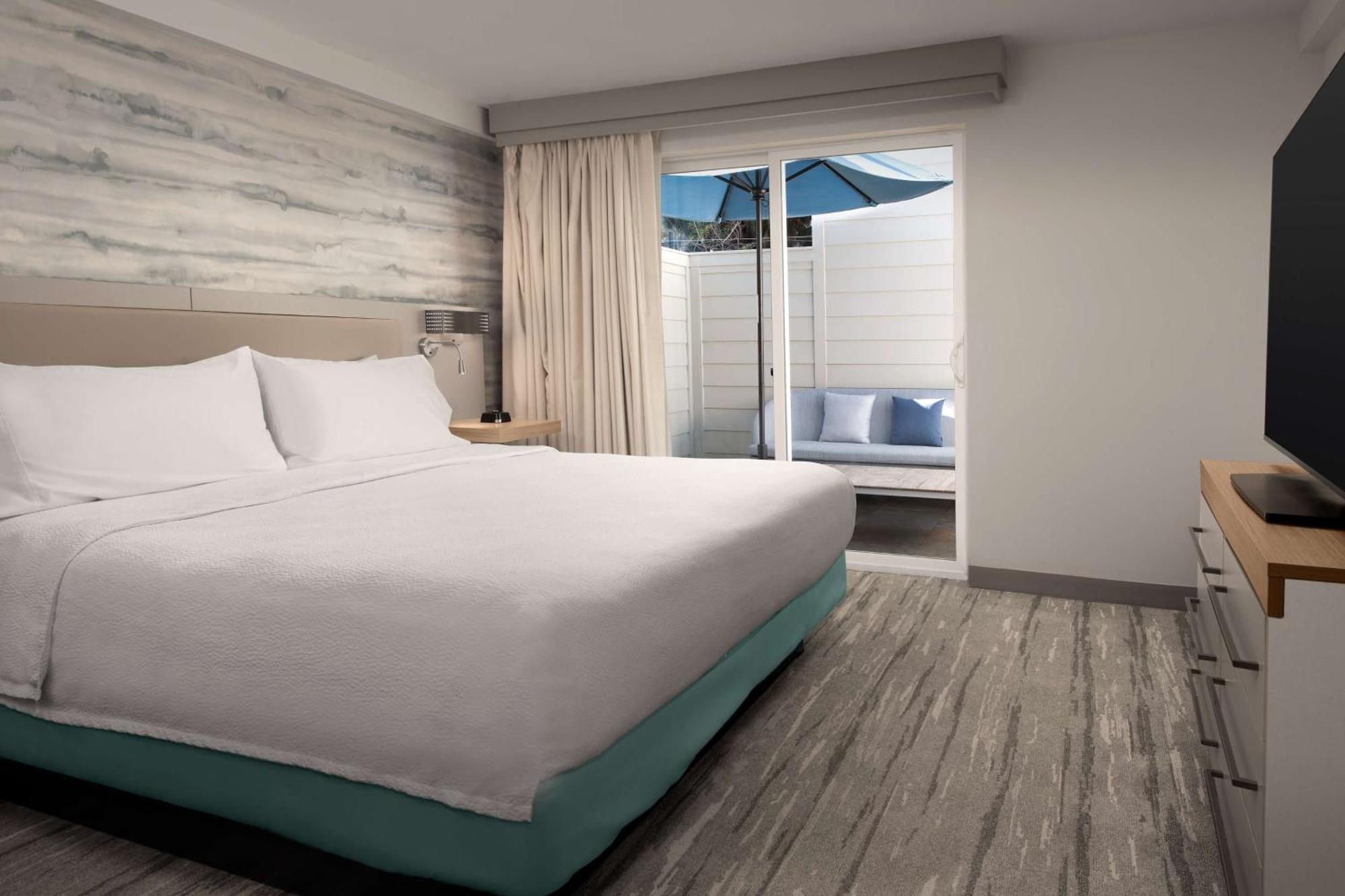 Hilton Garden Inn Los Angeles Marina Del Rey Exterior photo